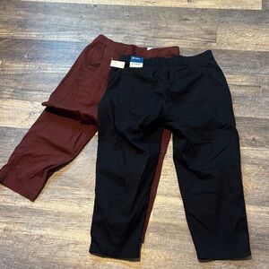 Women’s 2 pair of brand new old Navy pants